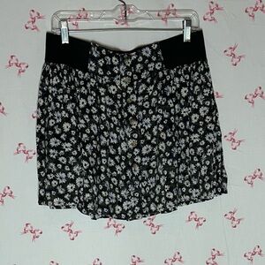 American Eagle Outfitters Black and White Floral Mini Skirt